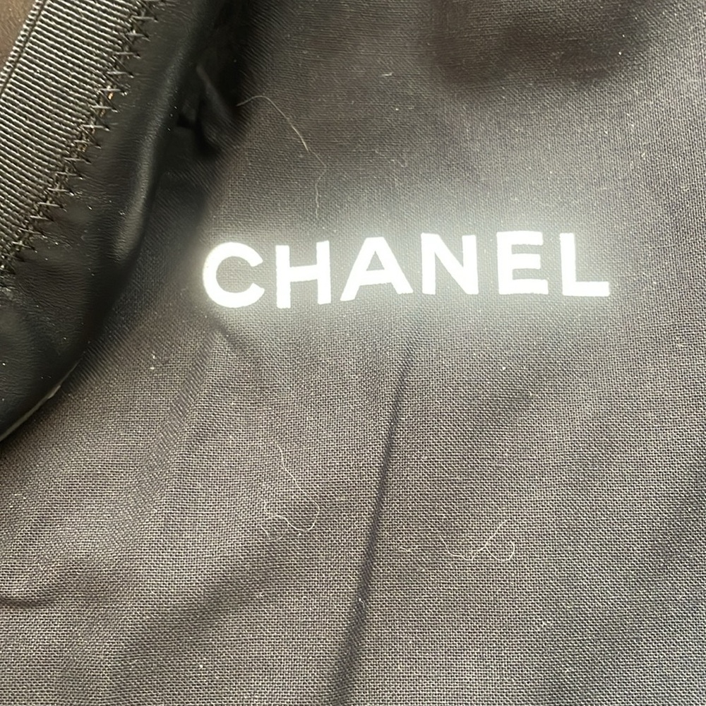 Chanel Size 38 1/2 Black Leather with Vinyl Tips Almost New Maybe Worn once - Picture 3 of 15
